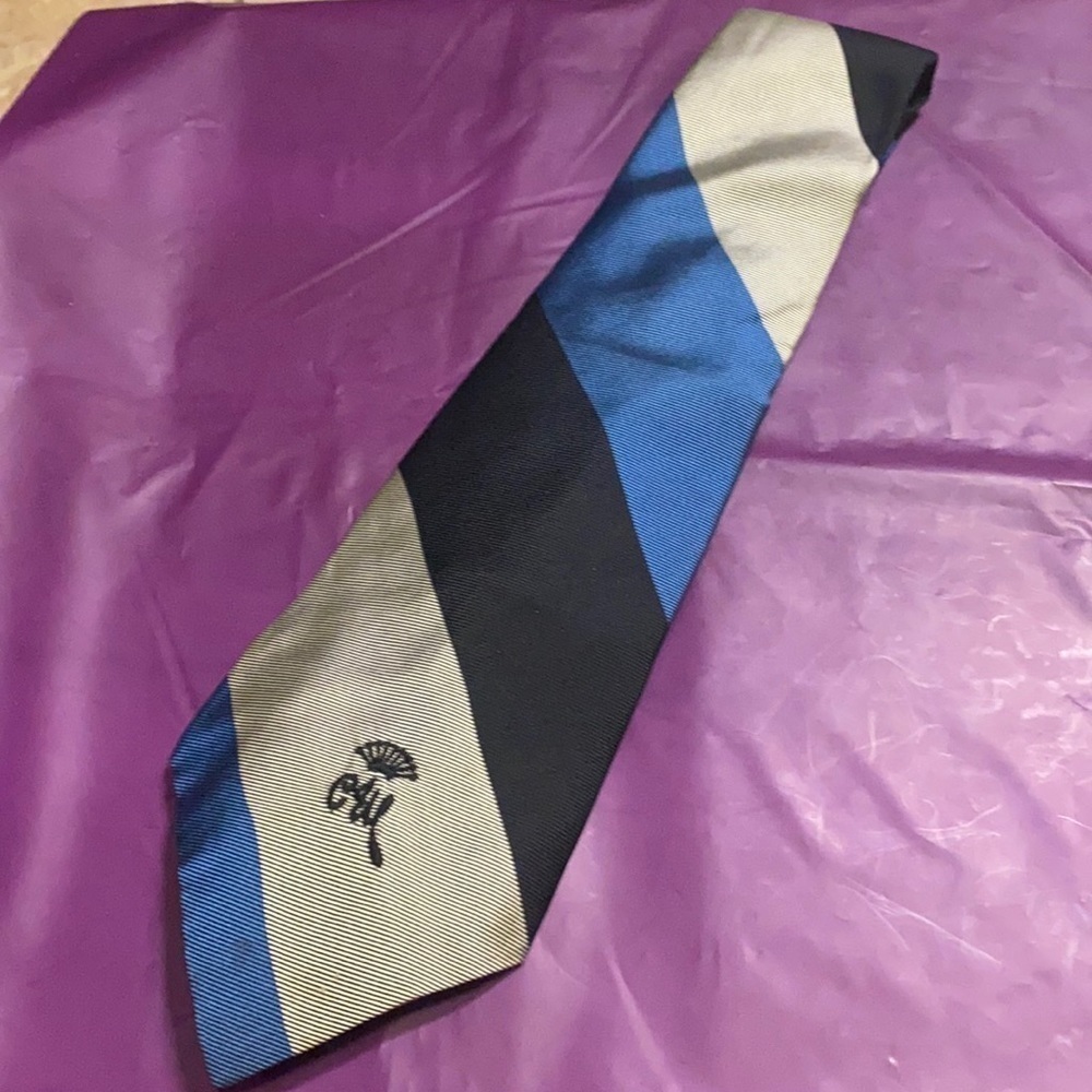 COUNTESS Wara New York Tie